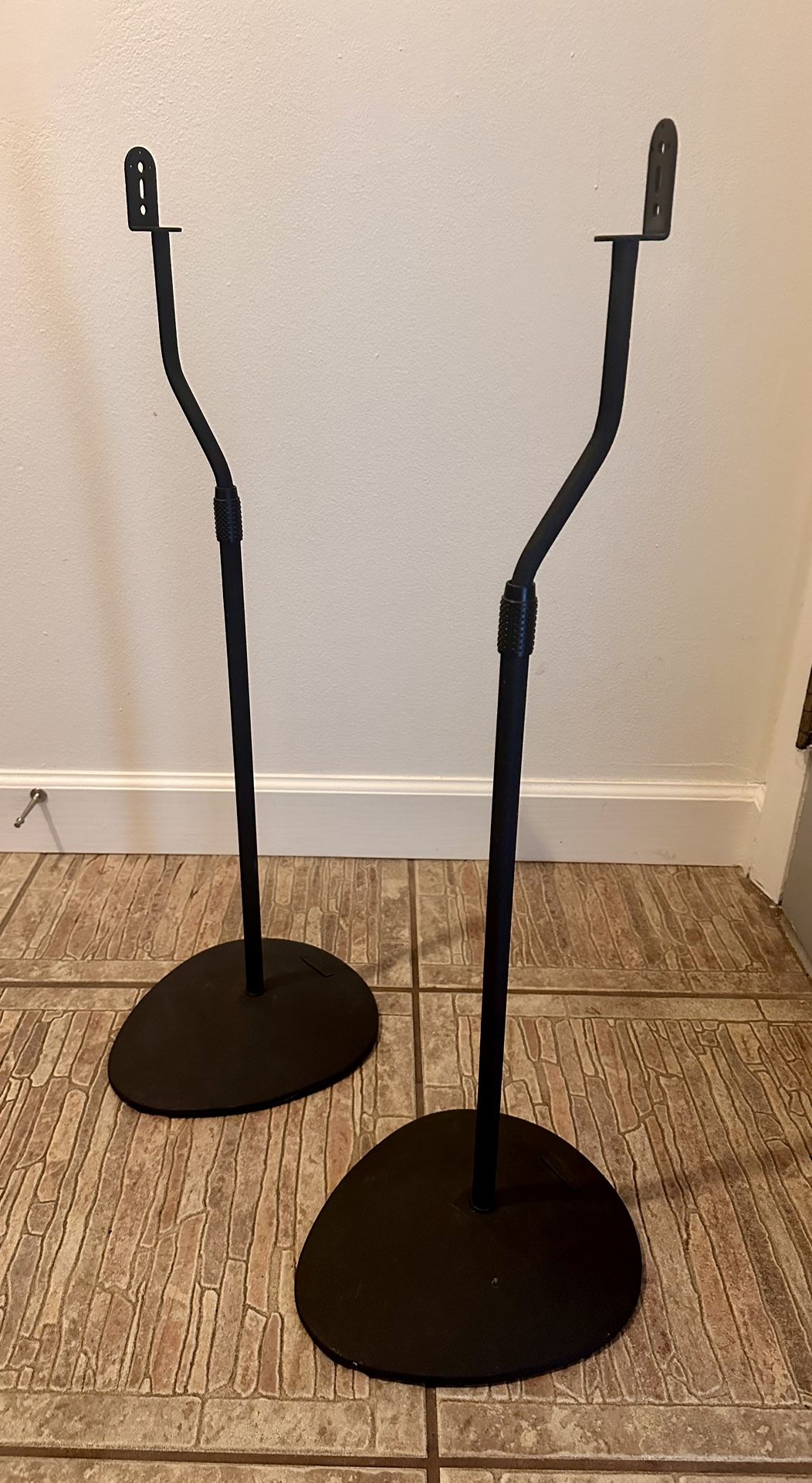 Speaker stands