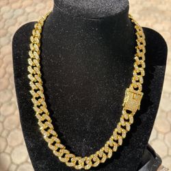 Gold Iced Out CZ Cuban Link Chain 18”