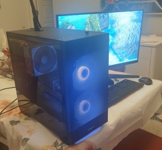 Gaming PC With Monitor