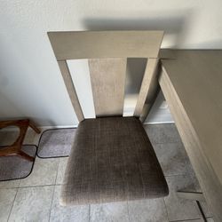 Dinning Table 