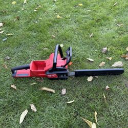 Milwaukee Chainsaw M18