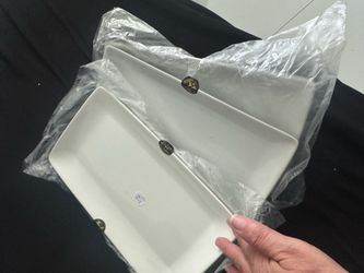4 porcelaine white trays