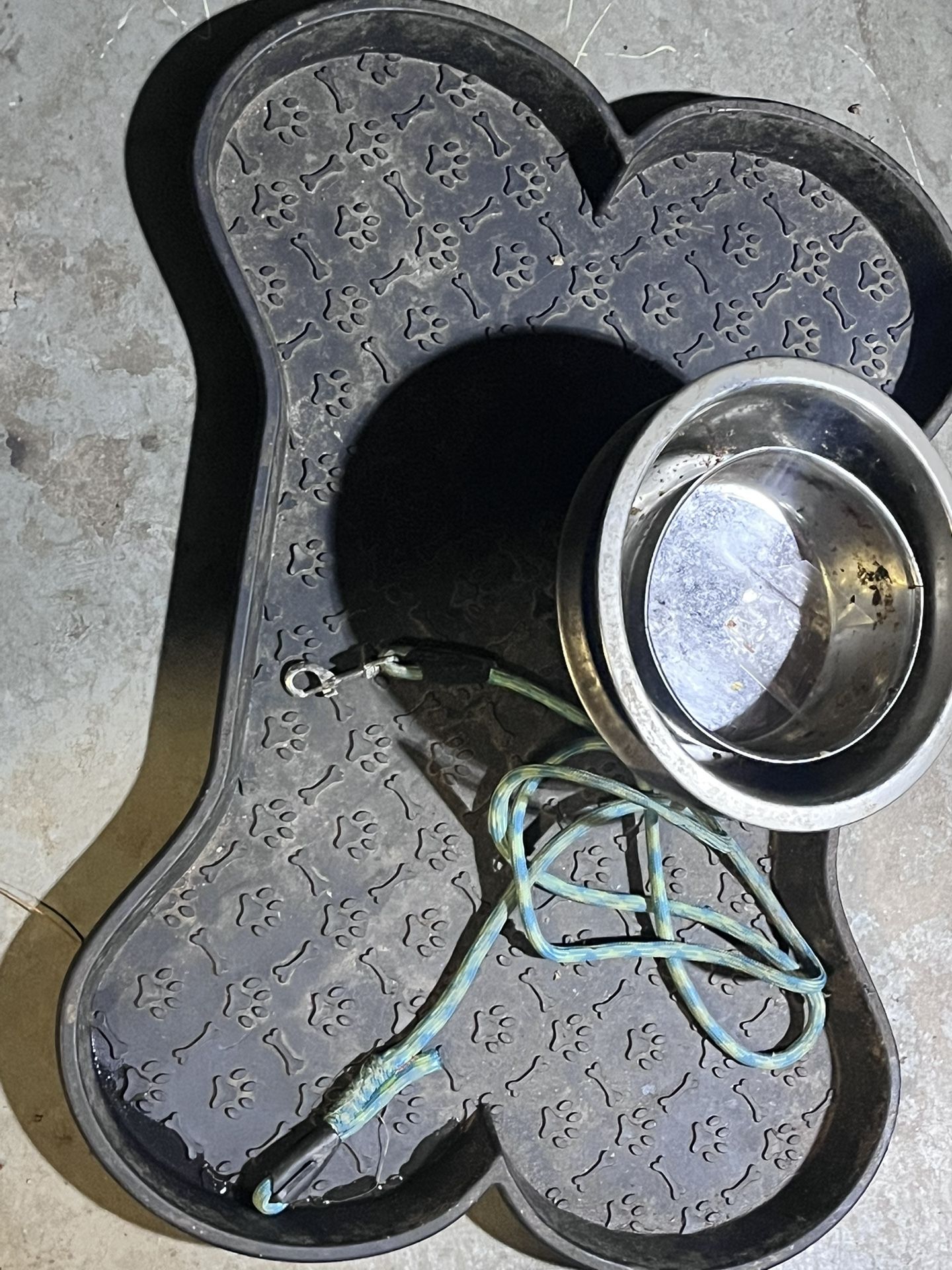 Dog Mat And bowls, Leash