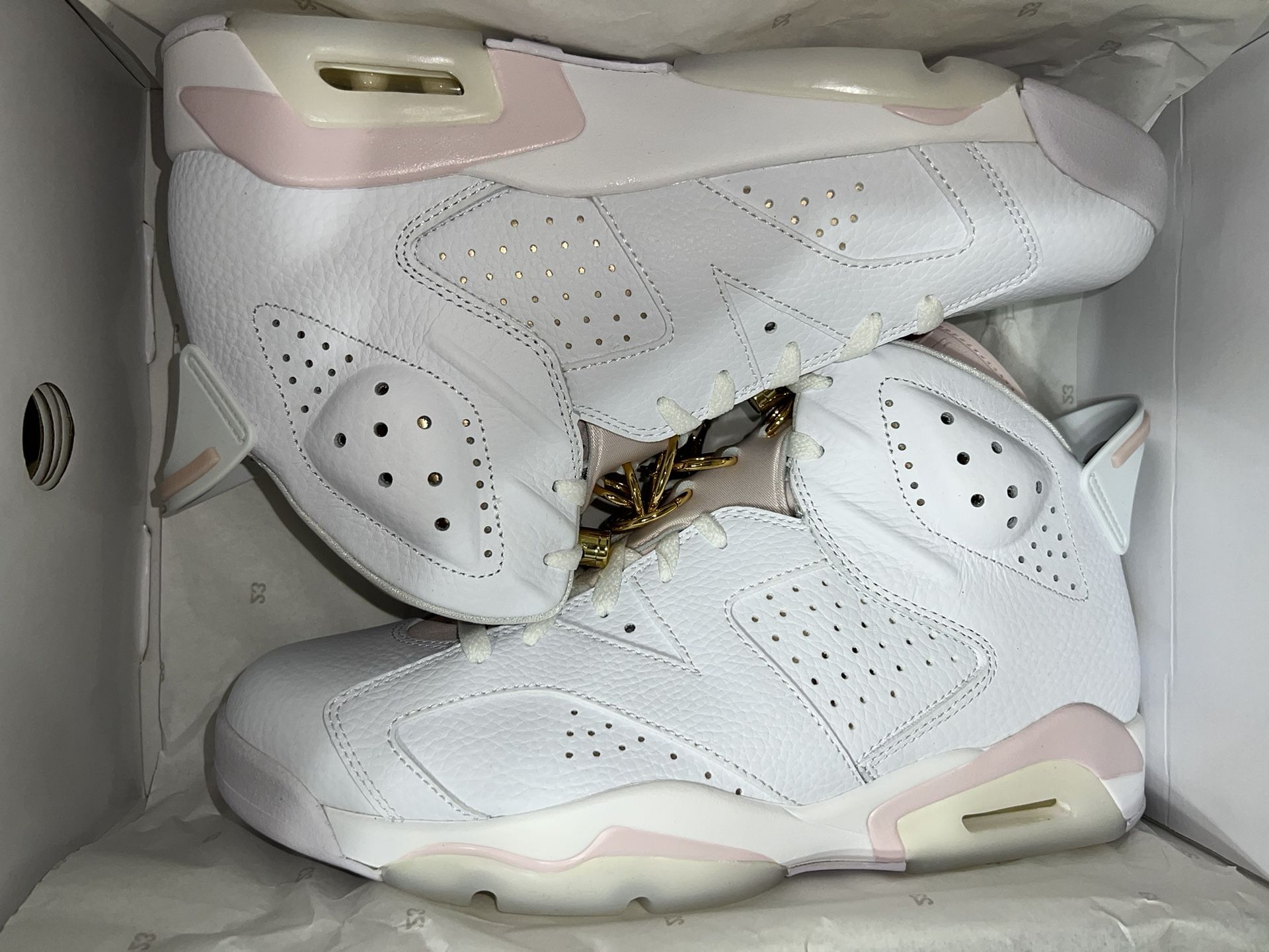 Jordan 6 - Gold Hoops - 12W/10.5M - 240