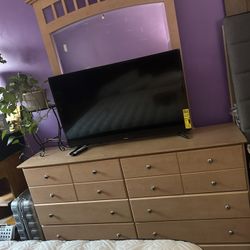 Queen Size Bedroom Set 