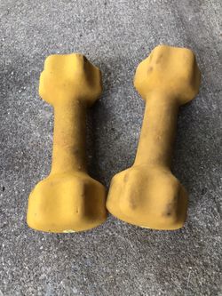 2 6lbs dumbbells