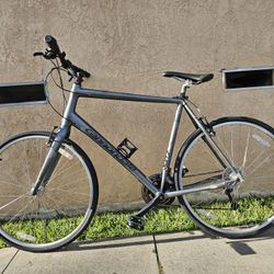 Cannondale 700x38c Gear Bicycle $220