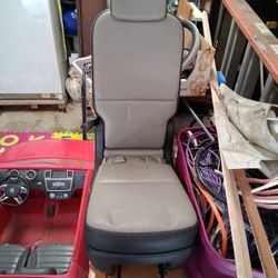 Kia Sedona Seat