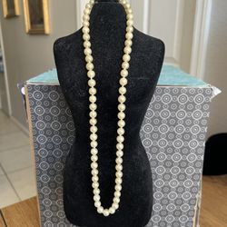 Vintage Strand Faux Pearl Necklace (23" Total) 11.5" around Neck-Choker