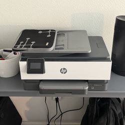 Printer Barely Used : HP inkjet 8015