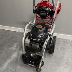 Homelite 2700 psi EA190V Subaru gasoline pressure washer Cleaner 