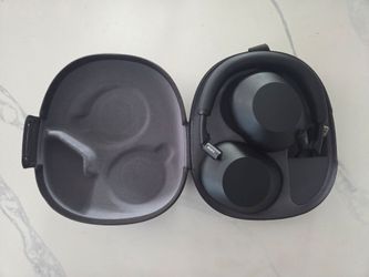 Sony WH-1000XM6 Noise Canceling Headphones – Excellent Condition