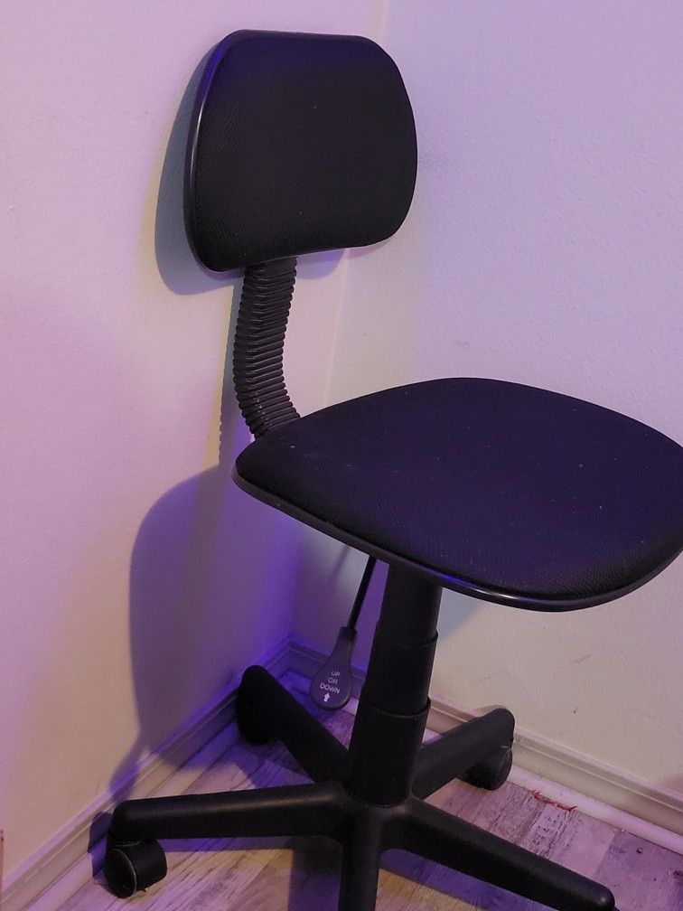 Free Office Chair Vintage Desk To Side Tables
