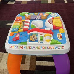 Fisher-Price Baby to Toddler Toy Laugh & Learn Around the Town Learning Activity Table with Music & Light