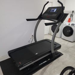 Fitness treadmill