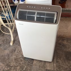 Modern White Toshiba A/C Fan Brand New Air Conditioner