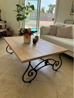 Large Ethan Allen Coffee Table Maple Wood and Oron