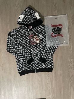Black Asaali Full-Zip Large ONLY