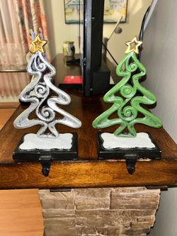 Rare set of 4 Lulu Decor cast iron Christmas stocking holders