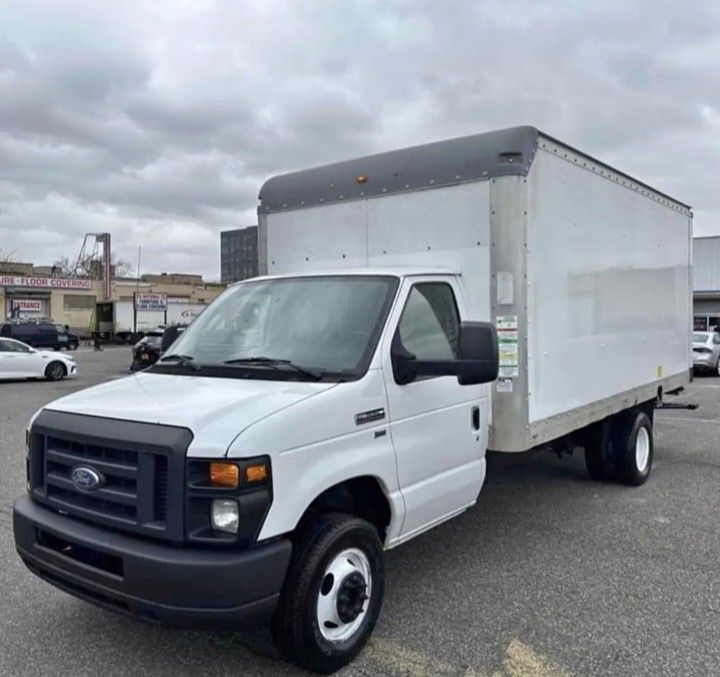 2014 Ford E-350