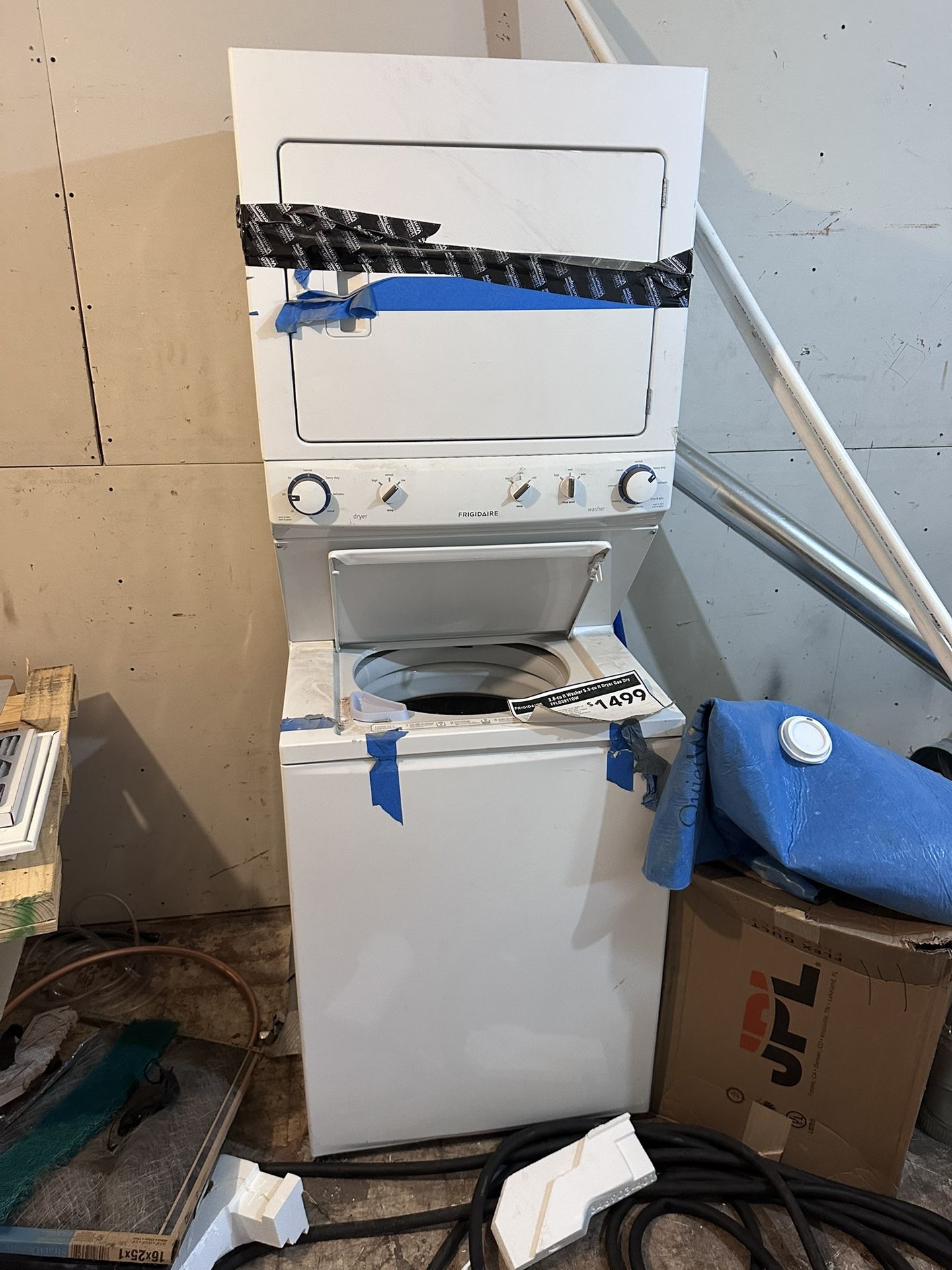 Frigidaire Stackable Washer And Dryer (gas)