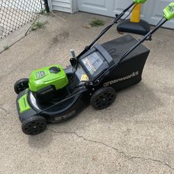 Greenworks 40V 21” Battery Self-Propelled Lawn Mower With 2 Battery