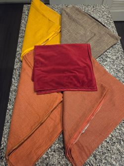 Lot of 10 pillow cases