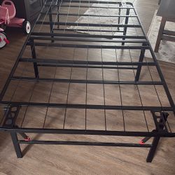 Frame Cama Twin  Dimensiones 75Largo 39Ancho 18alto