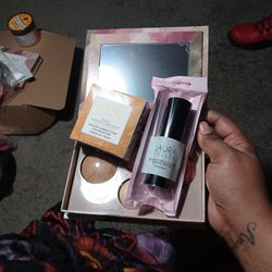 Laura Geller Makeup Kit For 