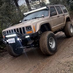 1999 Jeep Cherokee