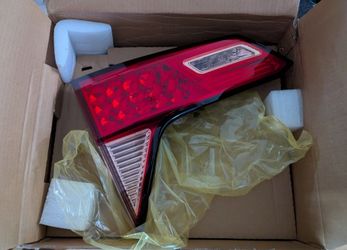 Honda HR-V Left Tail Light Replacement
