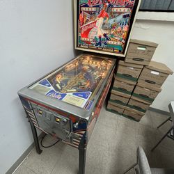 1976 Elton John Captain Fantastic Pinball Machine Arcade Game Vintage