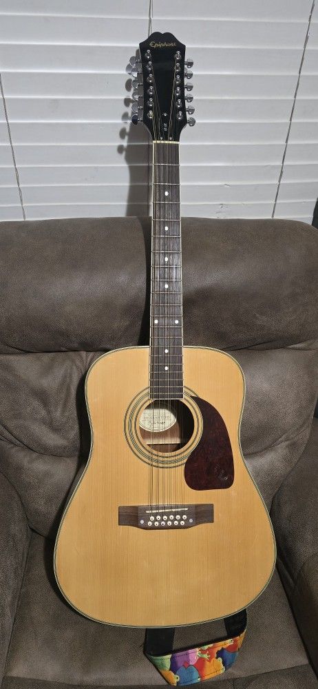 GUITARRA ACOUSTICA DE 12 CUERDAS EPHIPHONE $199