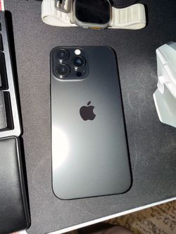 Unlocked iPhone 16 Pro Max — 512GB — AppleCare+ — Black