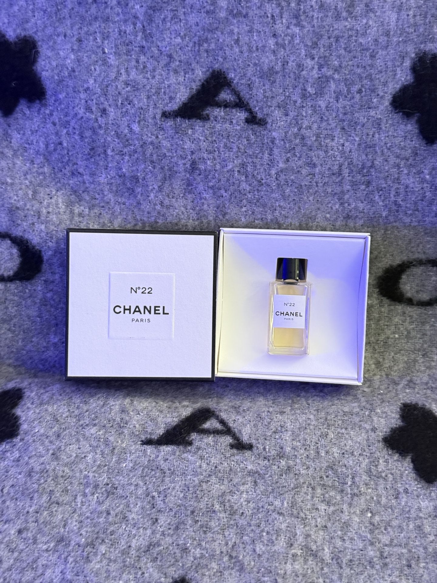 Chanel N°22 EDP travel size 4ml