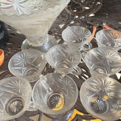 Vintage anchor hocking punch bowl and 8 cups