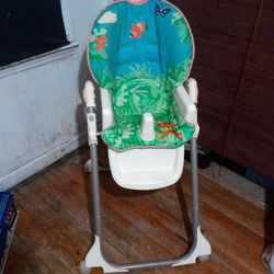 High Chair No Trey Asking $10 Or Best Offer