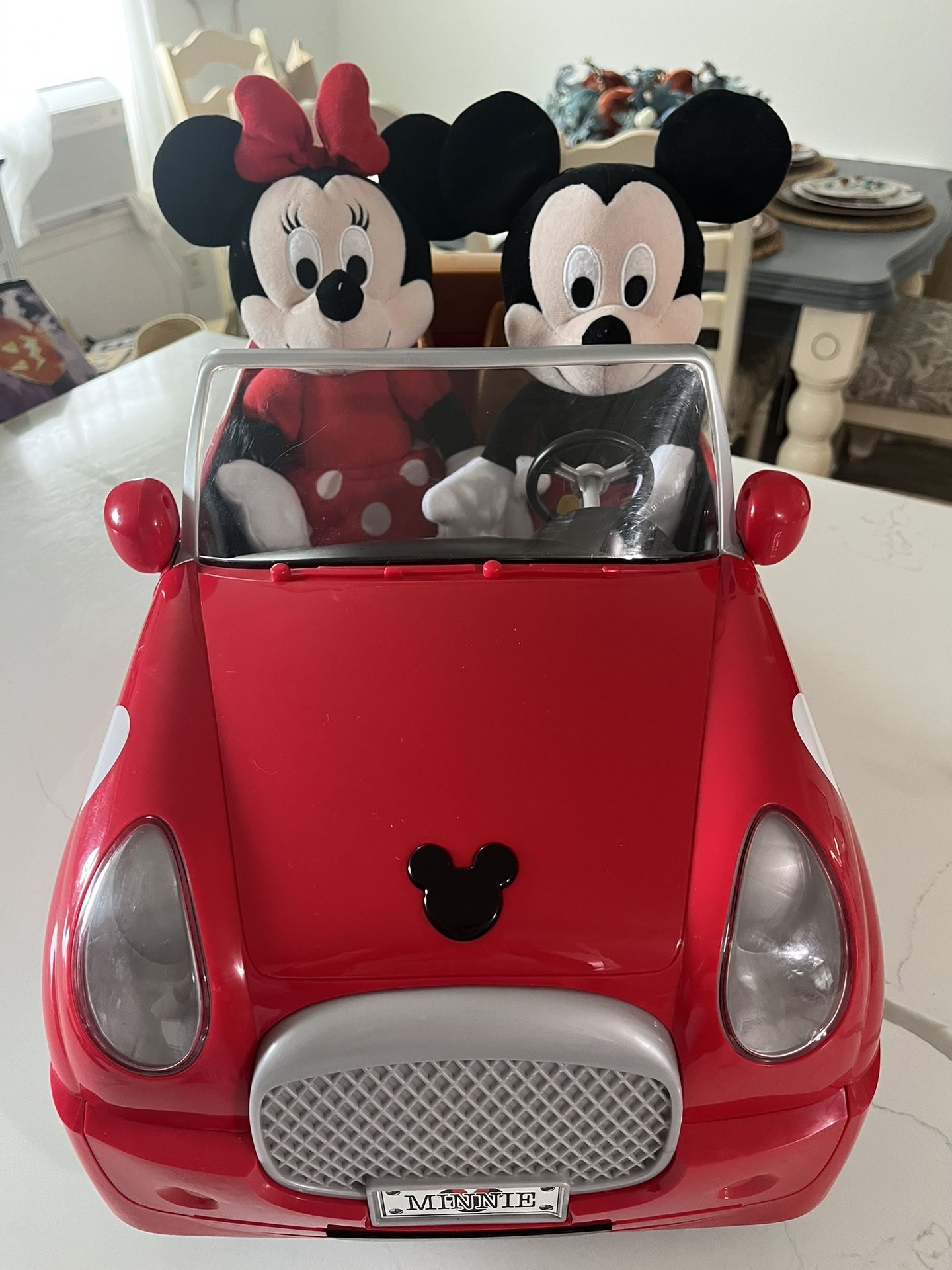 Micky & Minnie Mouse Car.
