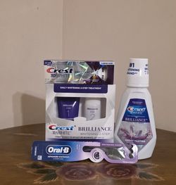 Crest 3D WHITE BRILLIANCE WHITENING 2-STEP BUNDLE