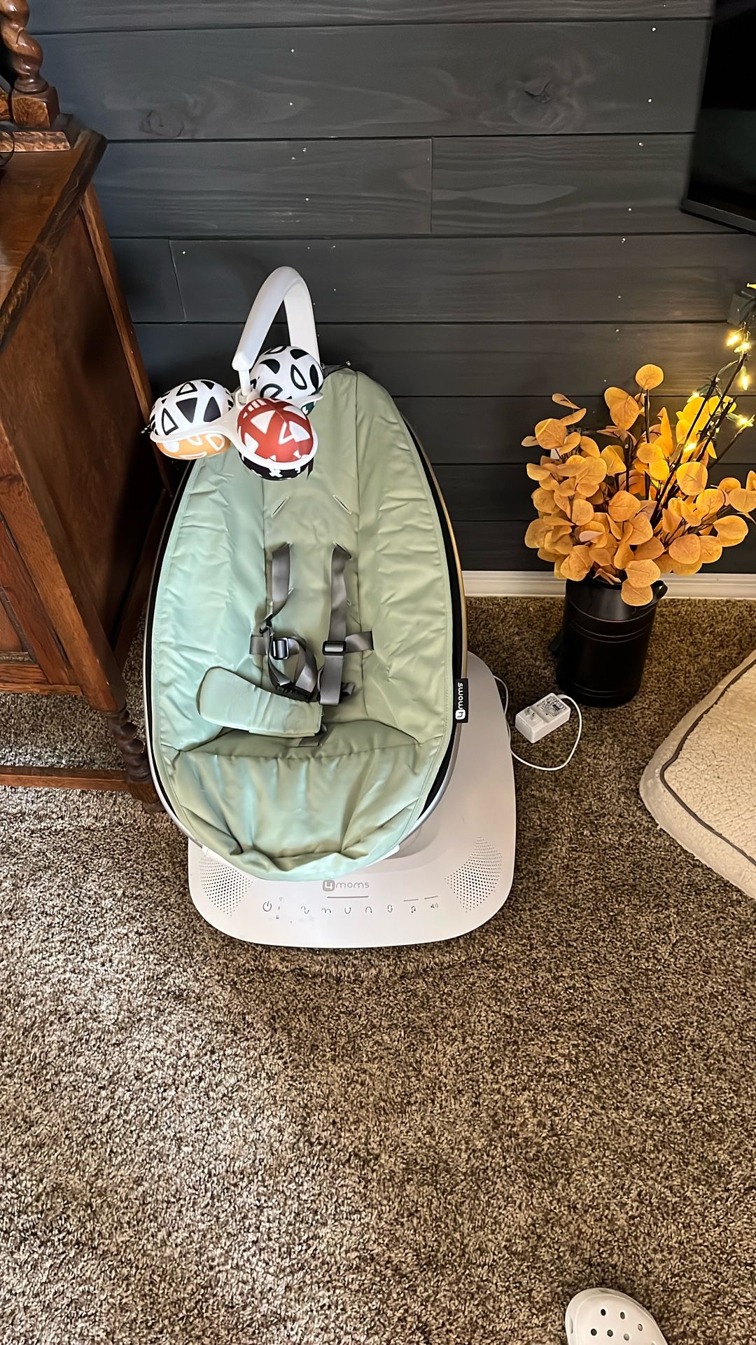 mamaroo baby swing