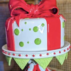 Krinkles high heel cake stand 🎄👠