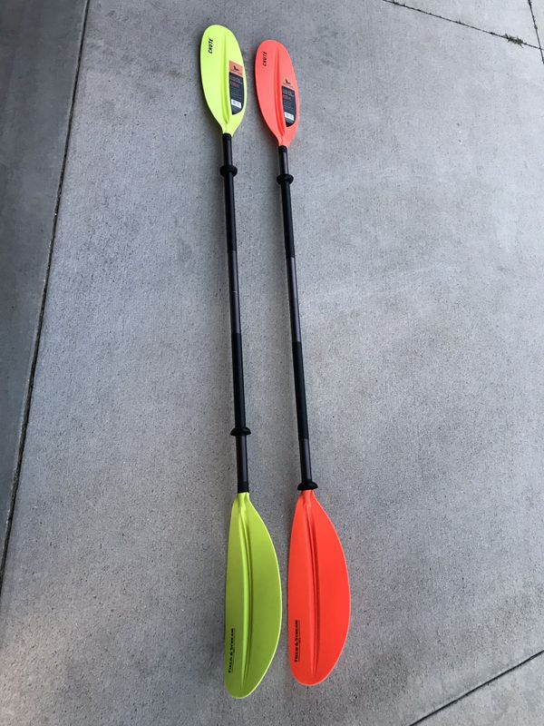 Field and Stream Chute Kayak Paddle Oars 210cm for Sale in Milwaukee