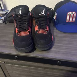 Jordan 4 Red Thunders Size 7