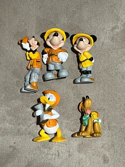 Disney Parks Animal Kingdom Mickey & Friends Safari Figure Set Goofy Donald