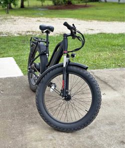 Like New E-bike 