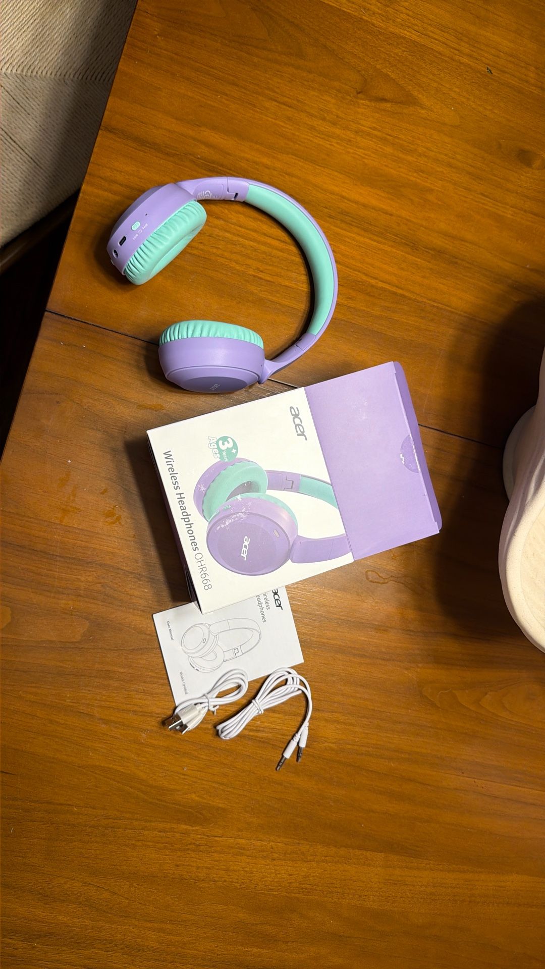 acer Kids Bluetooth Headphones, 85/94dB Volume Limited, 60H Playtime, Bluetooth 6.0, Lightweight Over-Ear Wireless Headphones for Kids, Toddler Headph