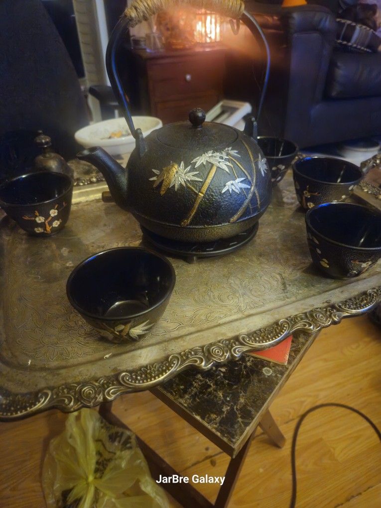 Cast Iron Japaneze Tea Set