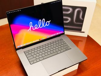 M5 Max Chip 36GB RAM 2TB SSD 16 inch Apple MacBook Pro New