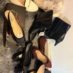 Size 10/11 Women Shoes 