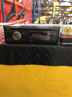(BOSS) USB Bluetooth used radio for $50💵
